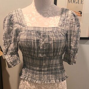 Universal Thread cropped square neck puff sleeved top